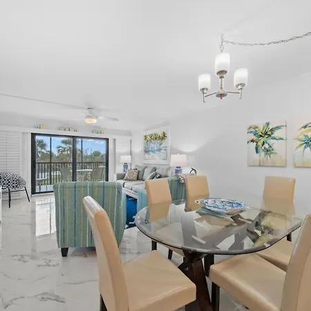 Sandpiper Beach 102